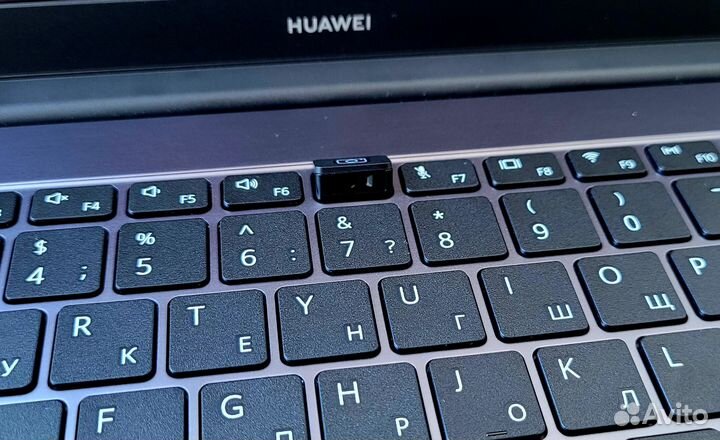 Ноутбук Huawei i3 3.00Ghz 8 озу