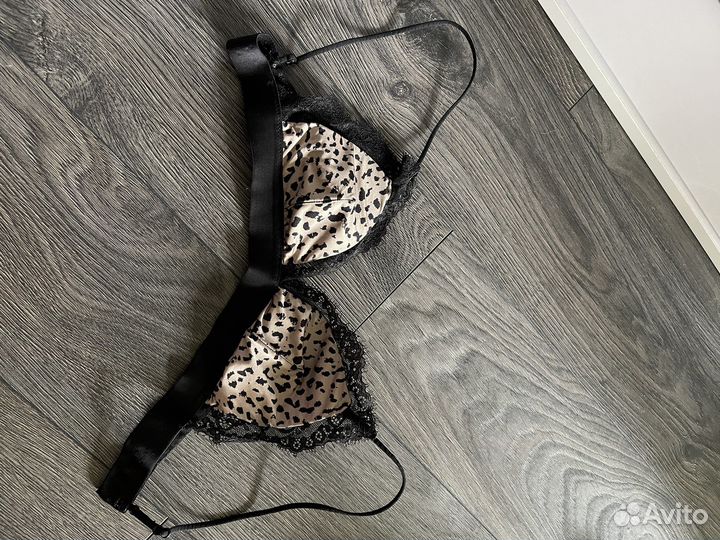 Бюстгальтер