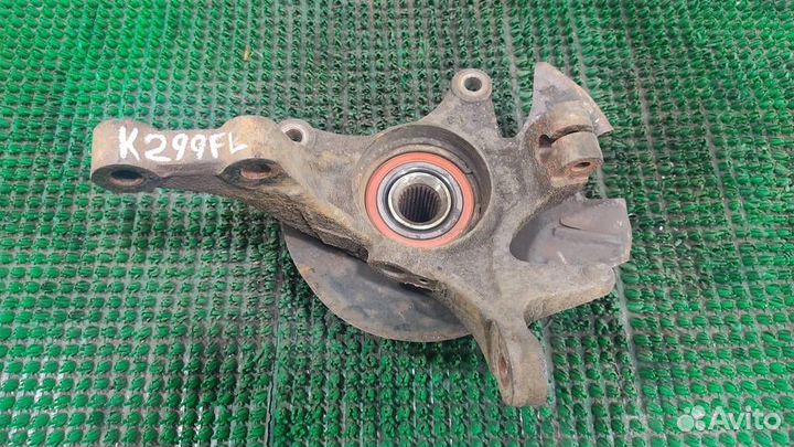 Кулак передний левый KIA soul 2009