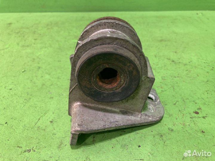 Кронштейн радиатора MAN TGA