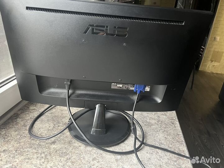 Монитор Asus