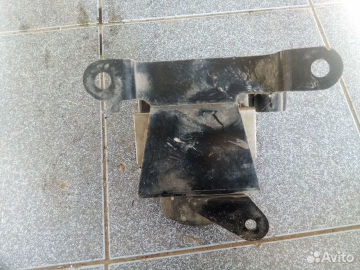 Блок ABS Toyota Hilux Surf 3