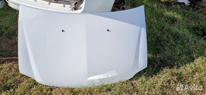 Задний правый двер багажника на ладу Ларгус