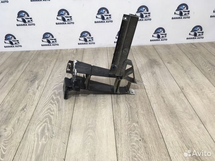 Кронштейн крепления фары левый Bmw X3 F25 N52B30A