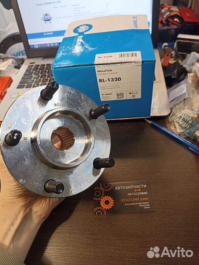 Ступица передняя Chrysler Voyager, Dodge Caravan