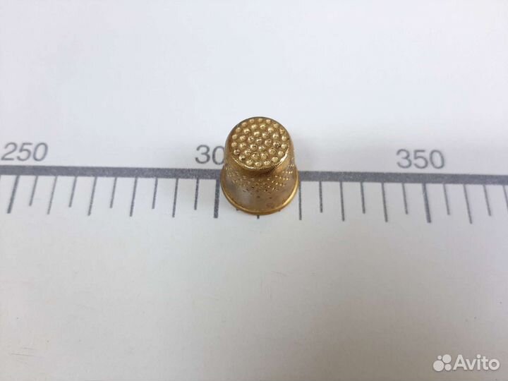 Напёрстки новые + 1 б/у