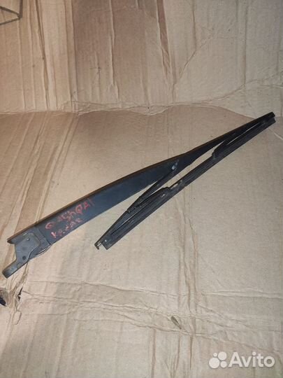 Поводок стеклоочистителя задний Nissan Qashqai j10