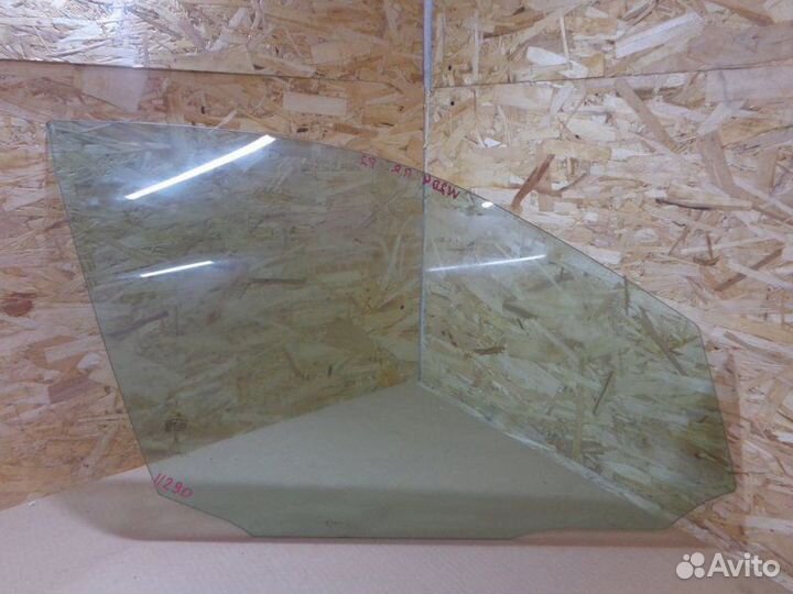 Стекло двери передней правой Mercedes-Benz C-Class