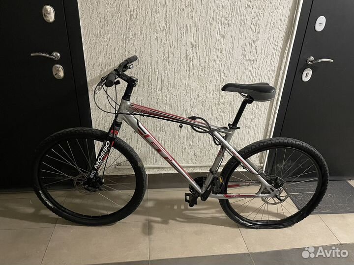 Велосипед взрослый gt agressor