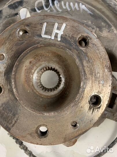 Кулак поворотный передний левый Renault Scenic 3