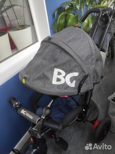 Велосипед детский с ручкой