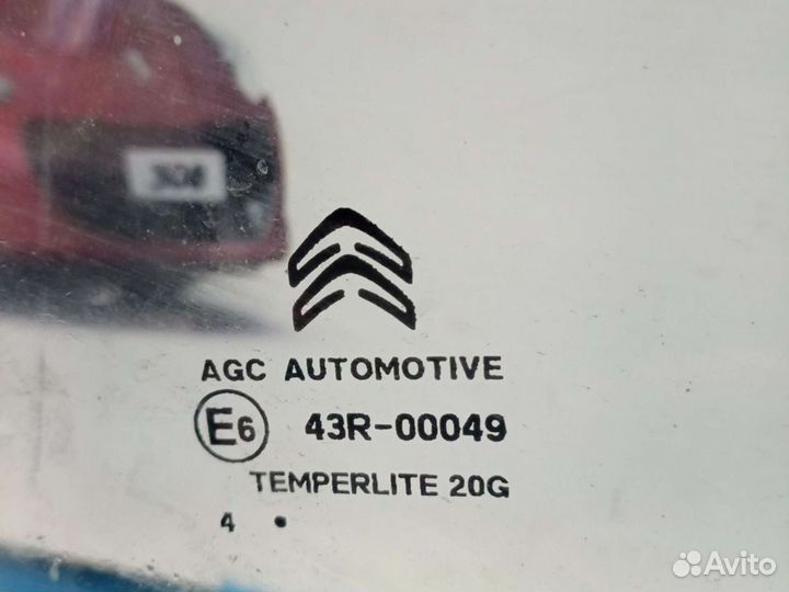 Стекло заднее левое Citroen C4 B7 седан