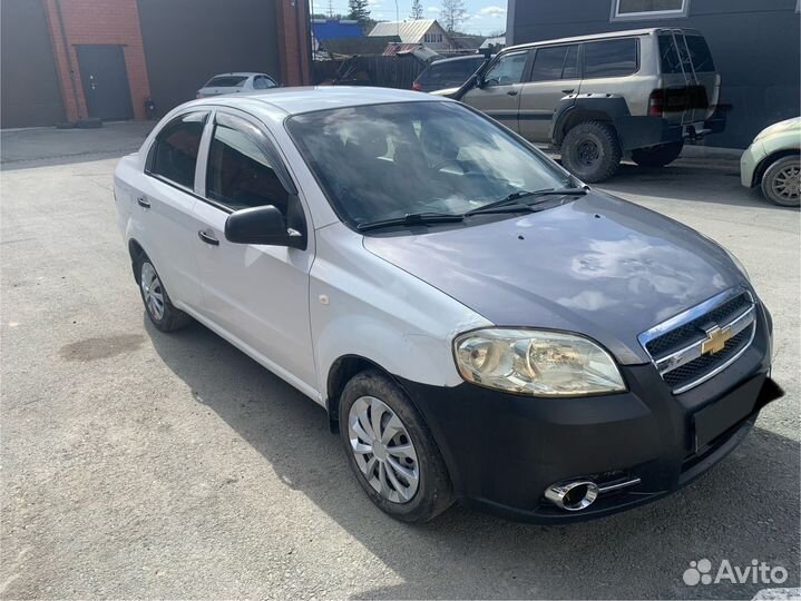 Chevrolet Aveo 1.2 МТ, 2011, битый, 135 000 км