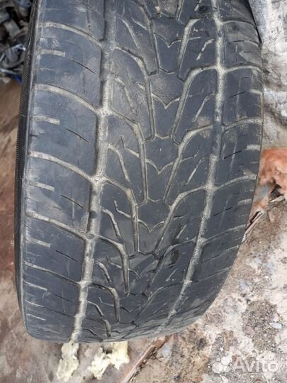 Nexen Roadian M/T 275/45 R20