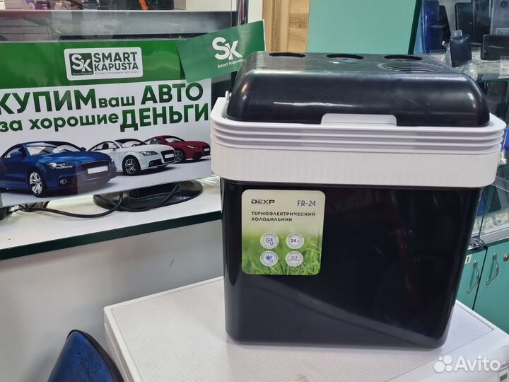 Холодильник маленький Dexp FR24 Tmn10