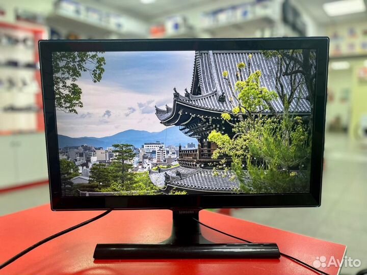 Монитор Samsung LS22D390Q Full HD Tu6