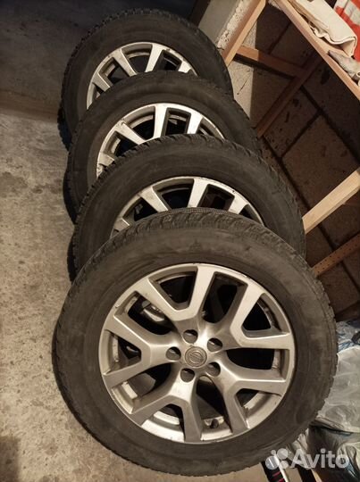 Продам комплект колес на Nissan X-Trail в сборе
