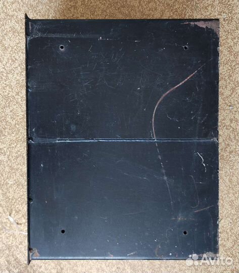 Сейф металлический