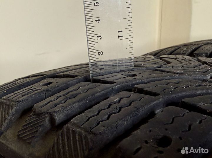 Michelin X-Ice North 3 235/50 R18 101T