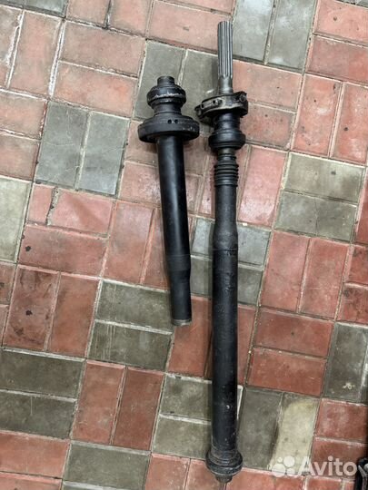 Задний кардан Туарег 2016 г 3.0 TDI