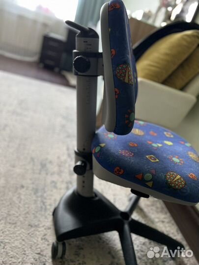 Ортопедический стул для школьника