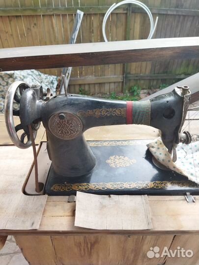 Швейная машинка пмз им.Калинина