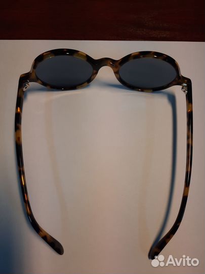 Солнцезащитные очки Emporio Armani