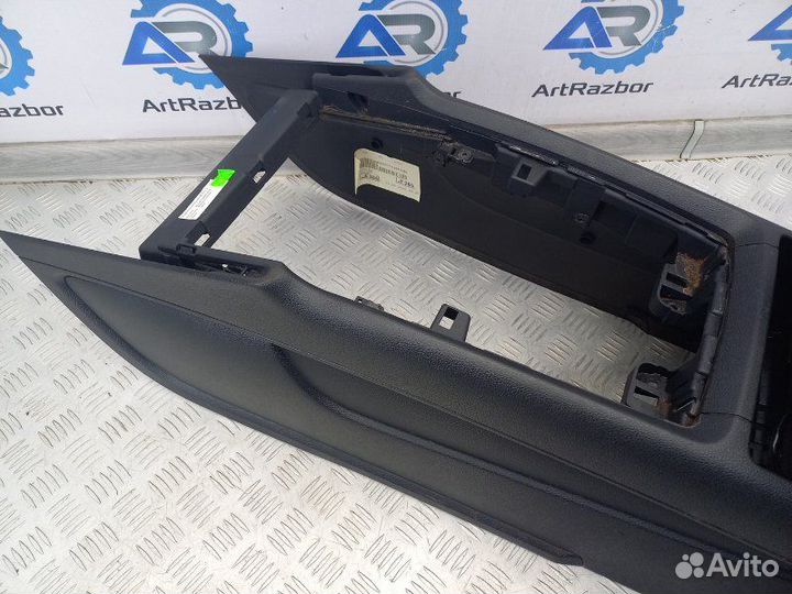 Подлокотник с консолью Audi Q7 4LB 3.0 casa 240