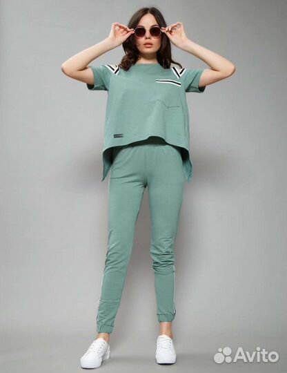 Спортивный костюм новый