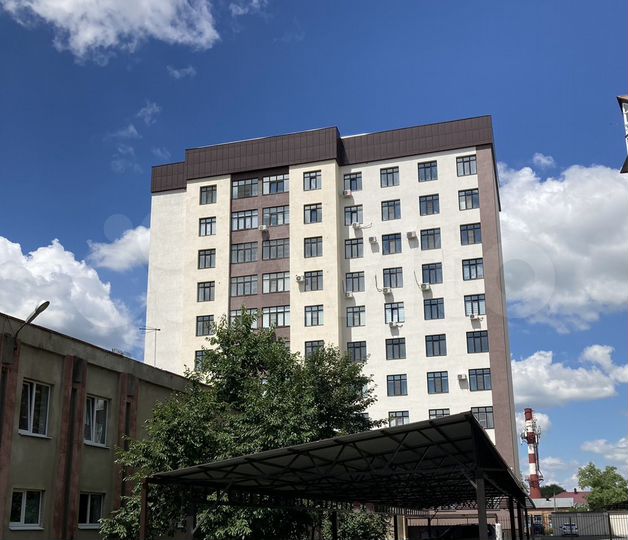 Доля в 3-к. квартире, 125 м², 9/10 эт.