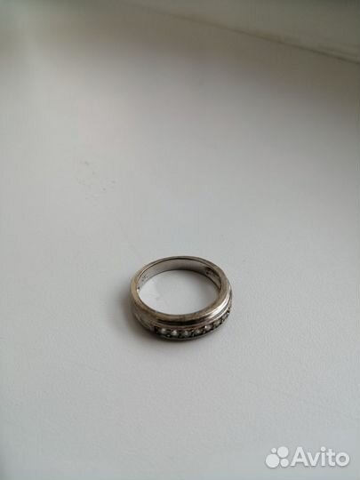 Серебряное кольцо