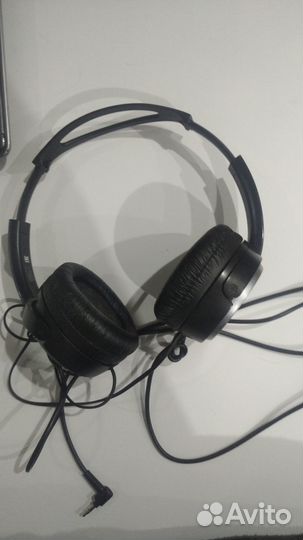 Проводные наушники Sony MDR-XD150 черный