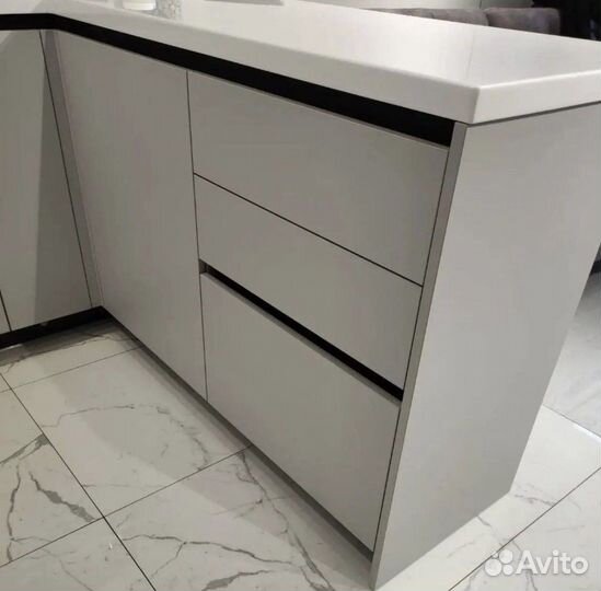 Кухня П-образная. Под заказ