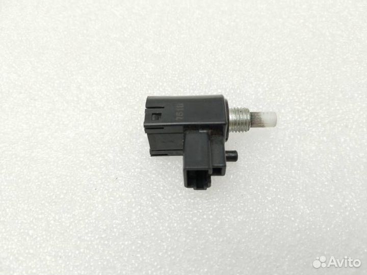 Датчик педали сцепления Toyota Corolla 8452042010