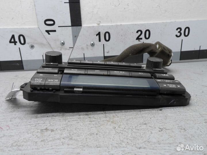 Панель управления магнитолой Nissan Titan 1 A60