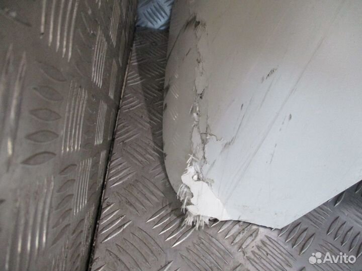 Спойлер кабины верхний Mercedes-Benz A9437902644