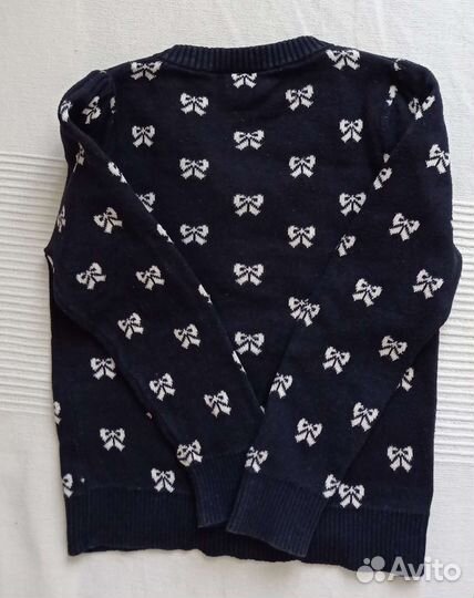 Свитерок и кофточки для девочки