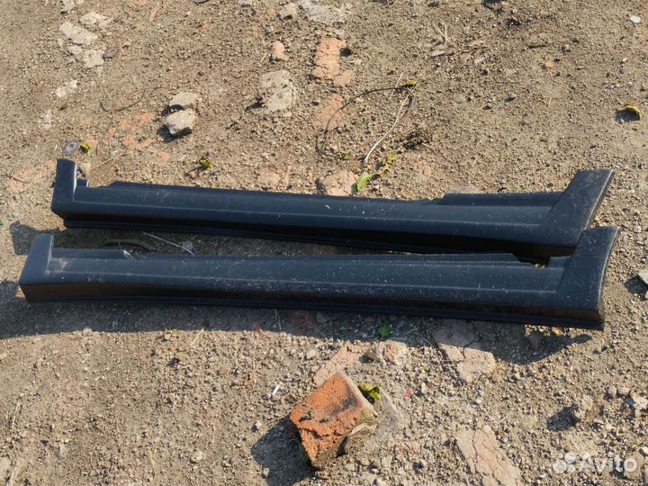 Накладки на пороги ока