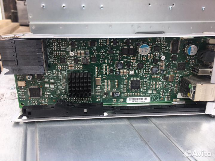 Дисковые массивы EMC