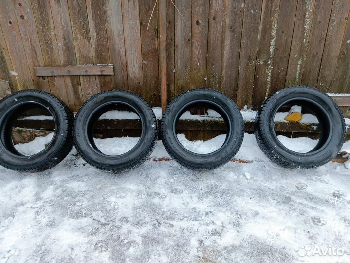 Pirelli Ice Zero FR 225/60 R18 104T