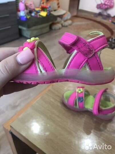 Босоножки для девочки