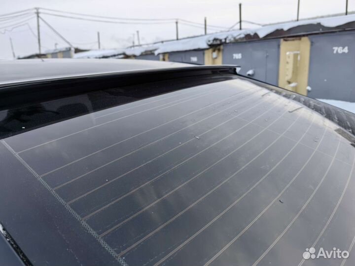 Camry 50/55 спойлер на заднее стекло