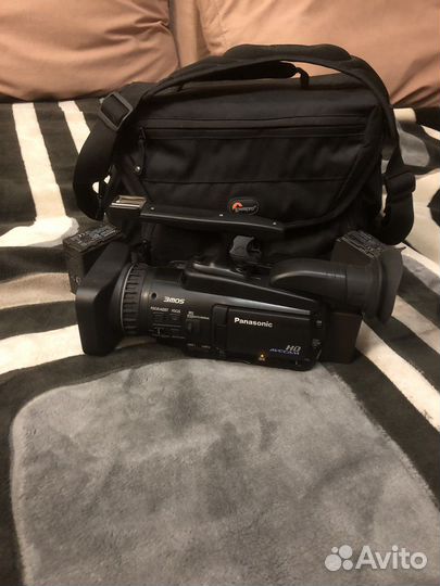 Видеокамера Panasonic AG-hmc41E