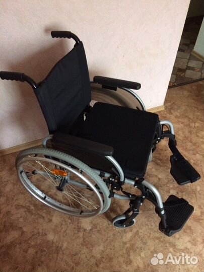 Инвалидная коляска