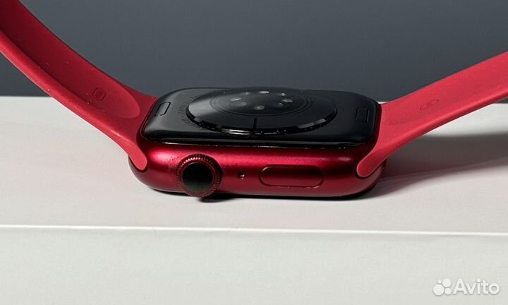 Apple Watch 7 45mm Red