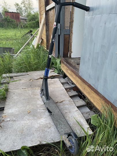 Самокат трюковой