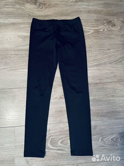 Комплект одежды на девочку 140