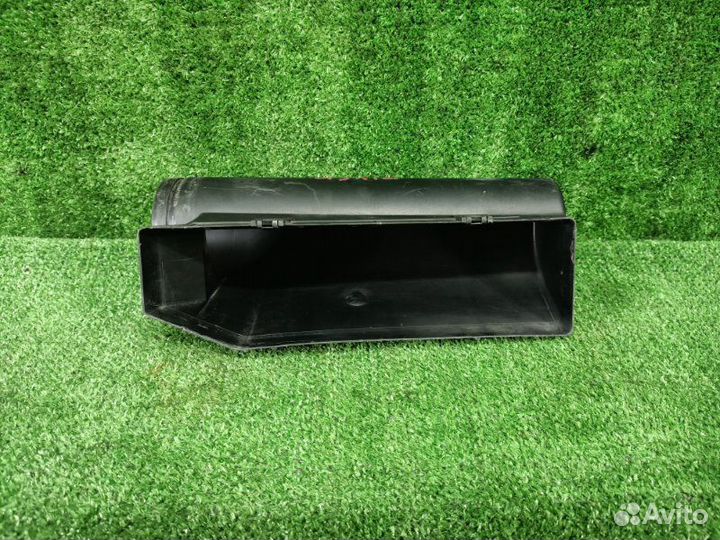 Воздухозаборник Audi Q3 8U