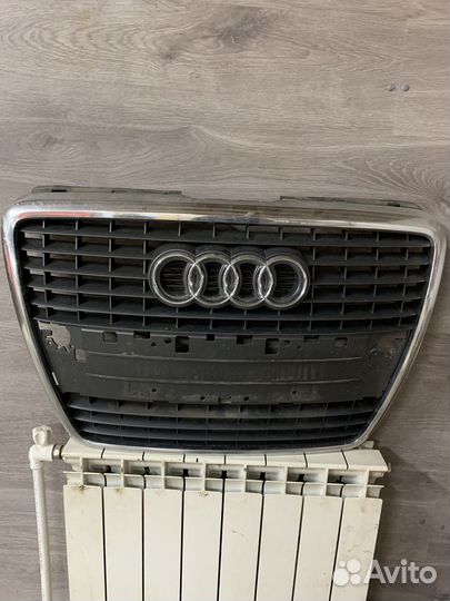 Решетка радиатора Audi a8 d3