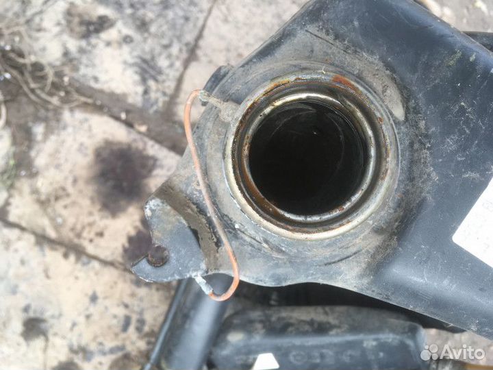 Горловина бензобака Skoda Felicia